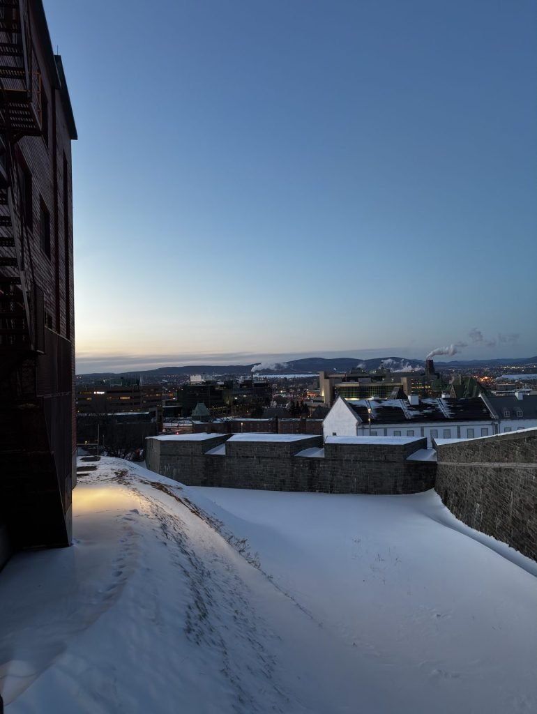 Nieve al caer la tarde — Quebec · marzo 2026 (original)