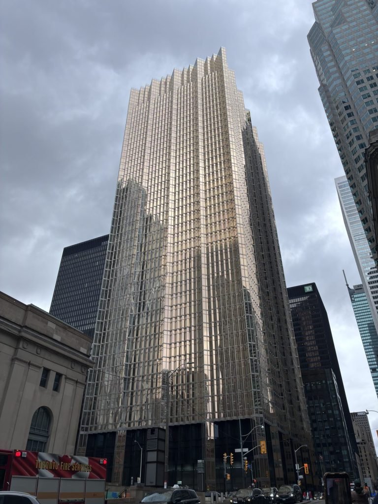 Torre de cristal — Toronto · abril 2026 (original)